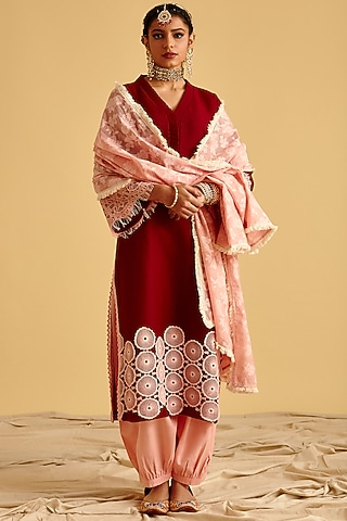 Maroon Embroidered Kurta Set by Lahario