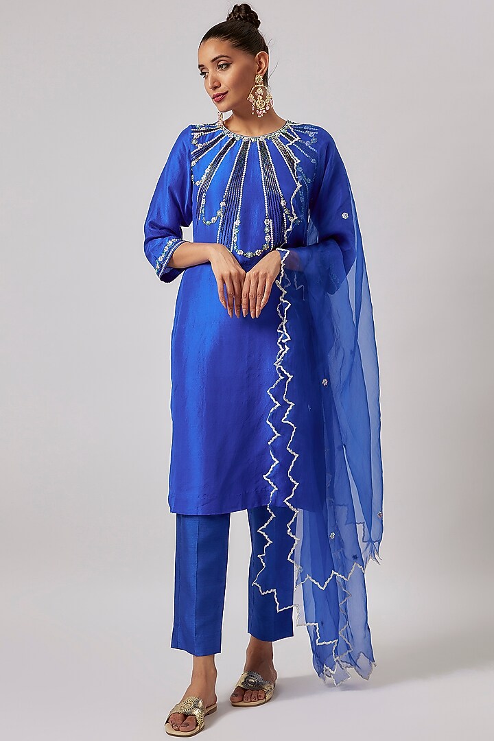 Egyptian Blue Pure Silk Embroidered Kurta Set by Lahario at Pernia's Pop Up Shop