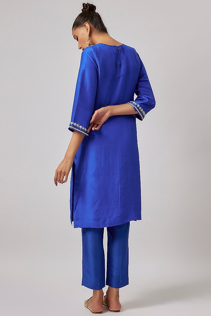 Egyptian Blue Pure Silk Embroidered Kurta Set by Lahario at Pernia's Pop Up Shop