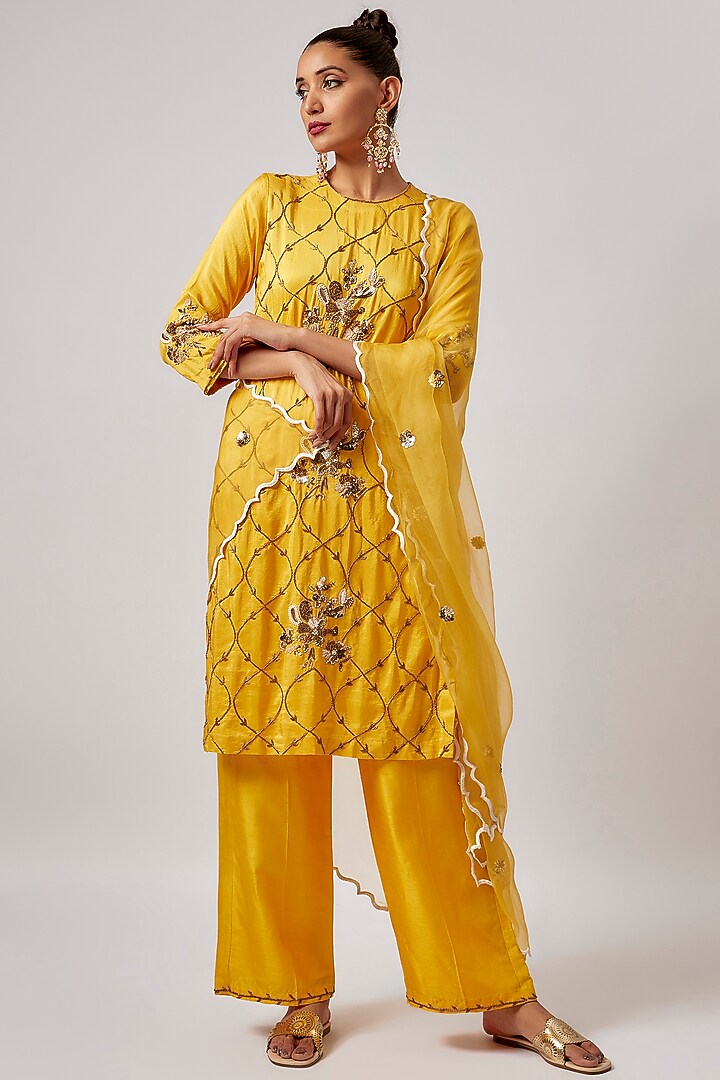 Golden Yellow Pure Silk Embroidered Kurta Set by Lahario at Pernia's Pop Up Shop
