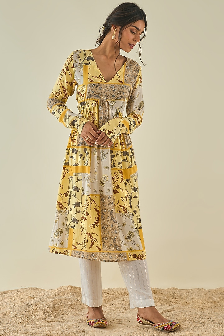 Yellow Printed Kurta Set by Lahario at Pernia's Pop Up Shop