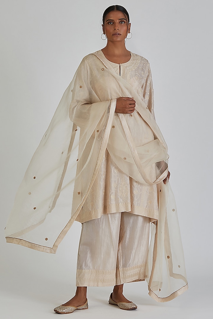 White Organza Dupatta by Lajjoo c