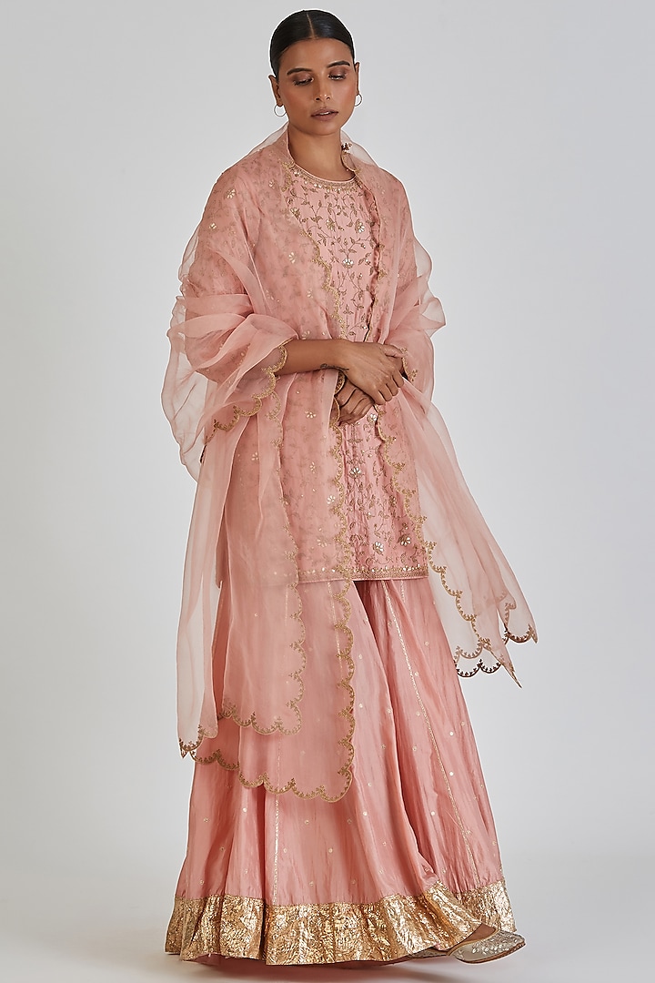 Salmon Pink Sheer Organza Resham Embroidered Dupatta by Lajjoo c at Pernia's Pop Up Shop