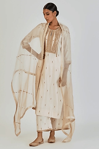Ivory Sheer Organza Zari Embroidered Dupatta by Lajjoo C