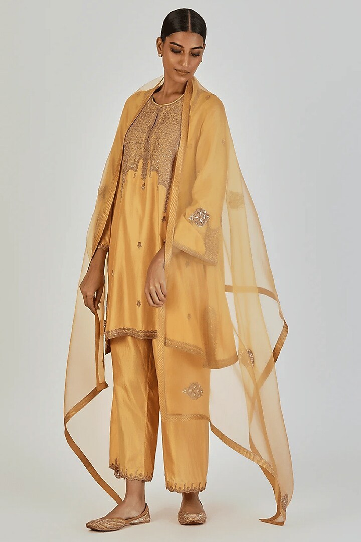 Gold-Yellow Sheer Organza Floral Motif Embroidered Dupatta by Lajjoo C at Pernia's Pop Up Shop