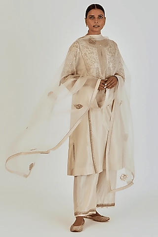 Ivory Sheer Organza Floral Motif Embroidered Dupatta by Lajjoo C