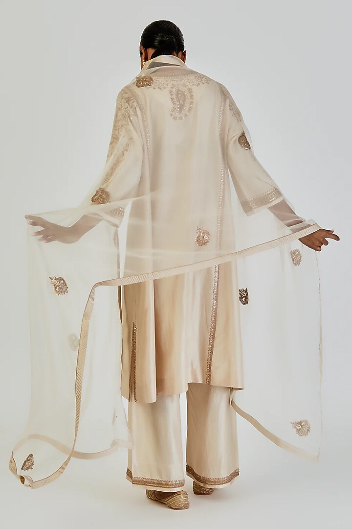 Ivory Sheer Organza Floral Motif Embroidered Dupatta by Lajjoo C at Pernia's Pop Up Shop