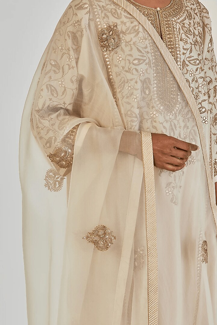 Ivory Sheer Organza Floral Motif Embroidered Dupatta by Lajjoo C at Pernia's Pop Up Shop