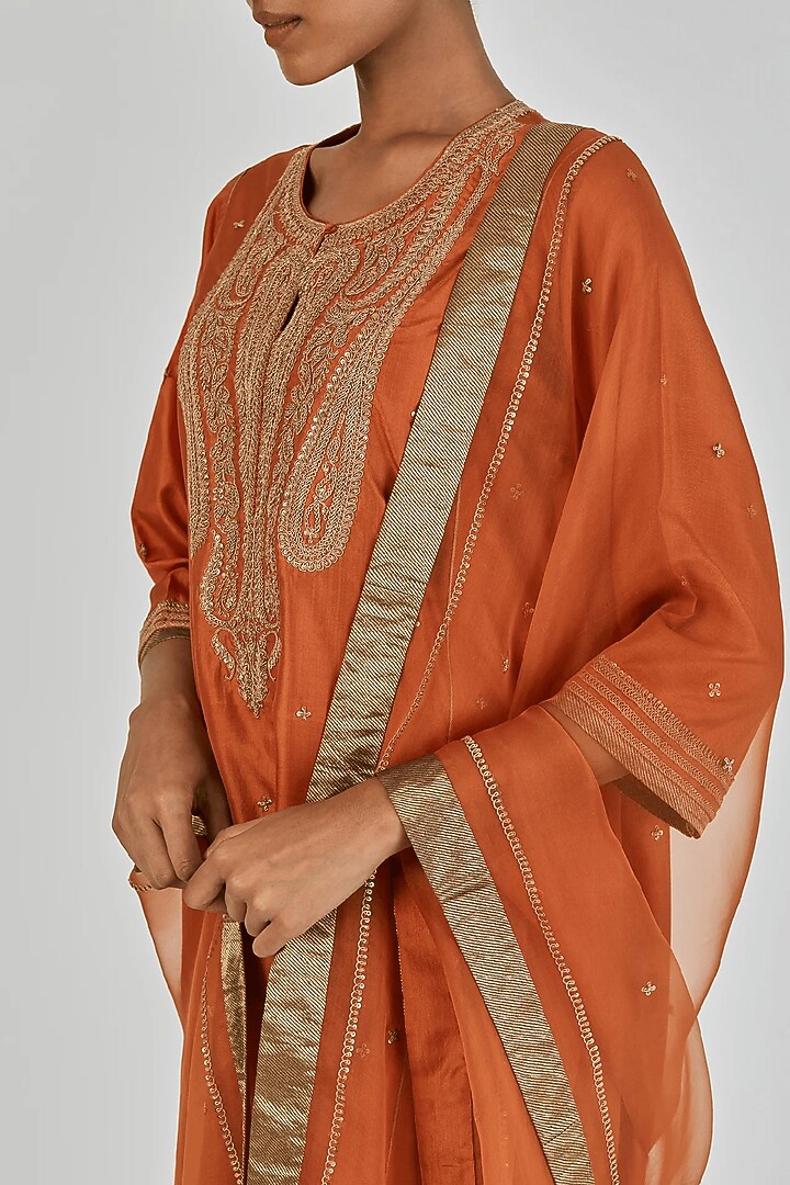 Rust Orange Sheer Organza Motif Embroidered Dupatta by Lajjoo C at Pernia's Pop Up Shop