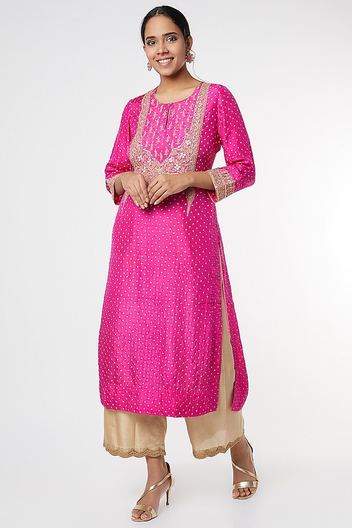 Pink Silk Embroidered Kurta Set by Lajjoo C