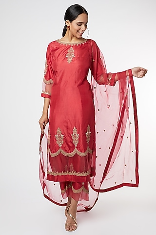 Red Silk Embroidered Kurta Set by Lajjoo C