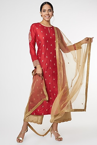 Red & Beige Silk Embroidered Kurta Set by Lajjoo C