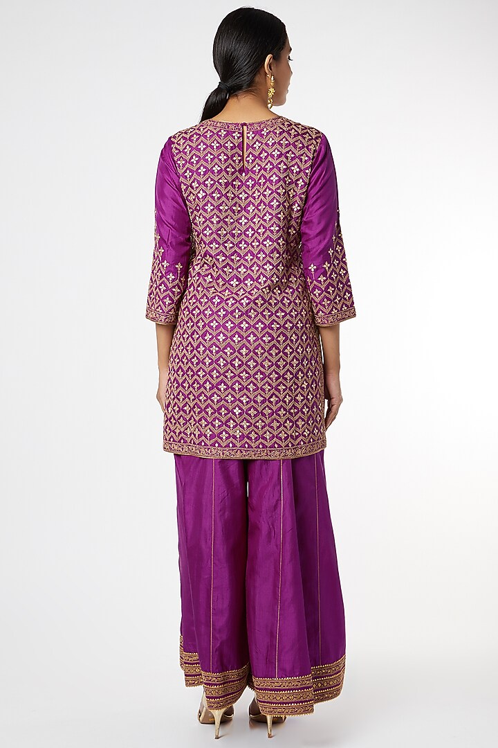 Purple Silk Embroidered Kurta Set by Lajjoo C at Pernia's Pop Up Shop