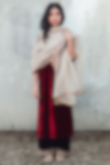 Maroon Kurta Set With Embroidery by Lajjoo C at Pernia's Pop Up Shop