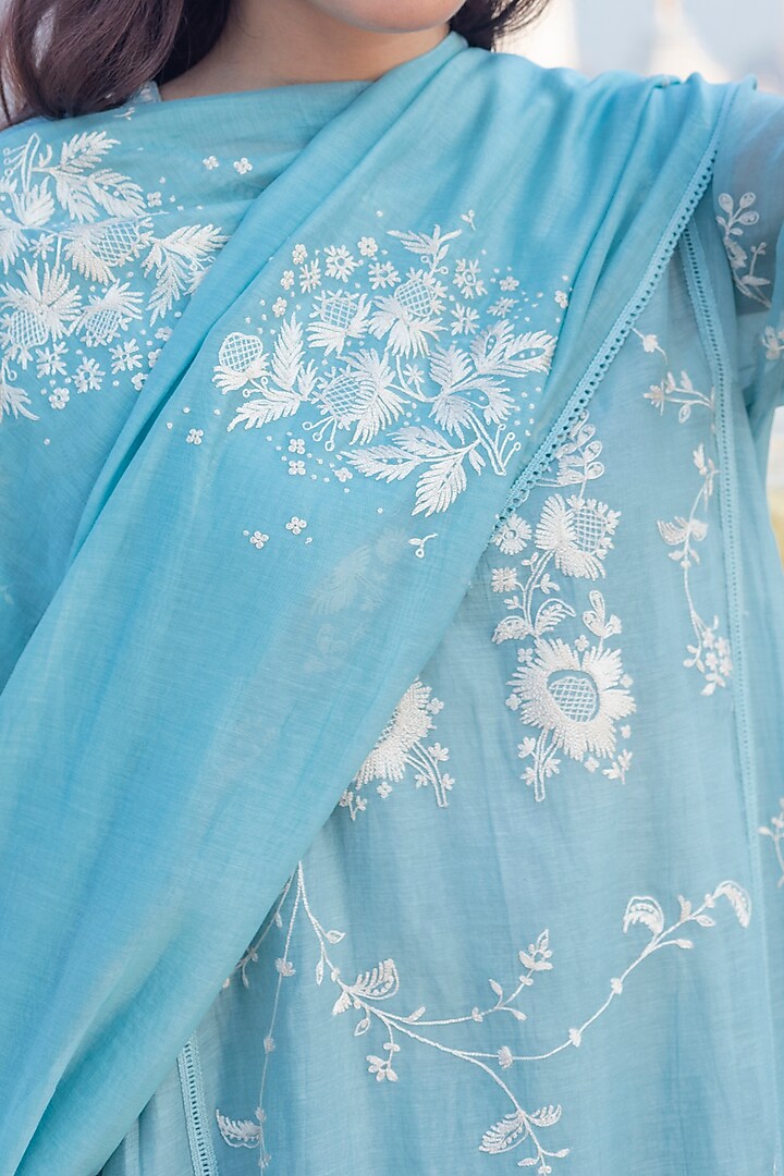 Sky Blue Floral Embroidered Dupatta by Lajjoo C at Pernia's Pop Up Shop