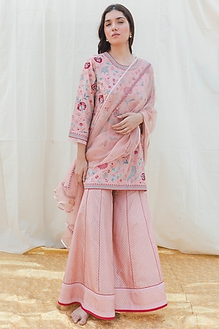 Pink Embroidered Dupatta by Lajjoo C