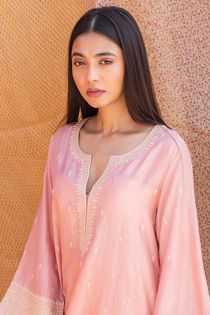 Blush Pink Embroidered Kurta Set by Lajjoo C at Pernia's Pop Up Shop
