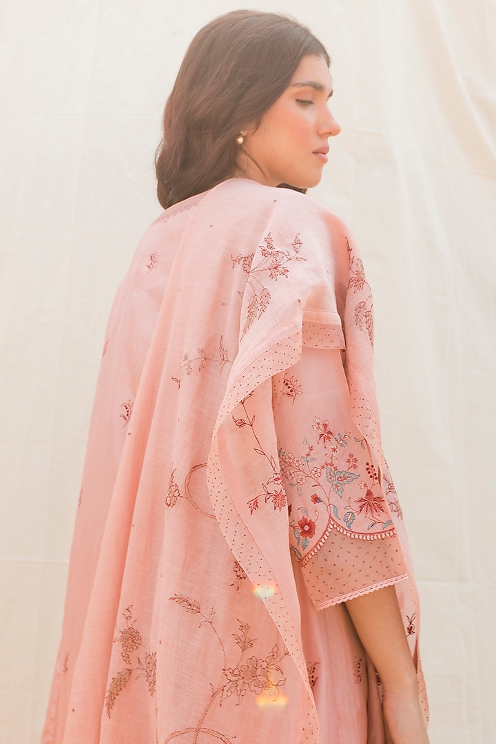 Blush Pink Embroidered Kurta Set by Lajjoo C at Pernia's Pop Up Shop