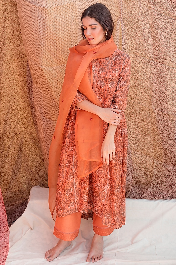 Orange Floral Printed Kurta Set by Lajjoo C