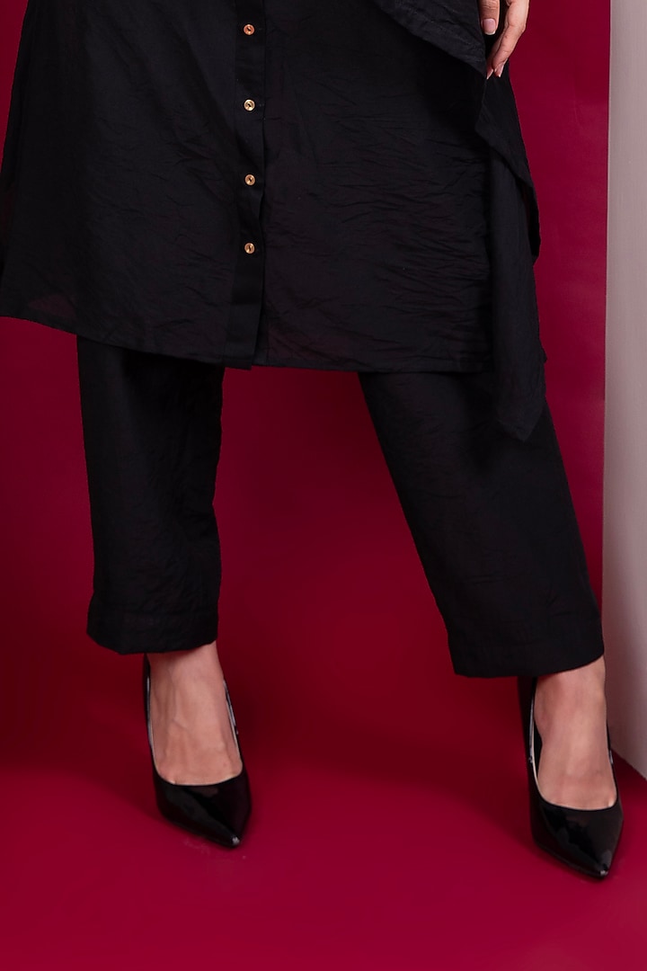 Black Chanderi Embroidered Co-Ord Set by Label Kaleido at Pernia's Pop Up Shop