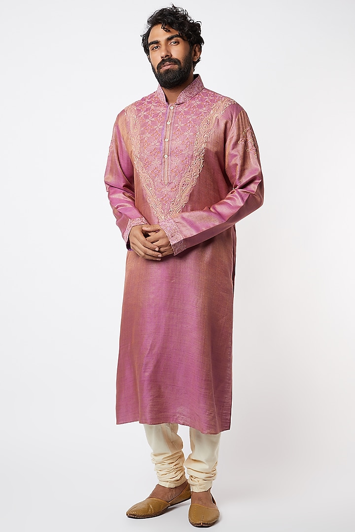 Onion Pink Embroidered Kurta Set by Lalit Jalan at Pernia's Pop Up Shop