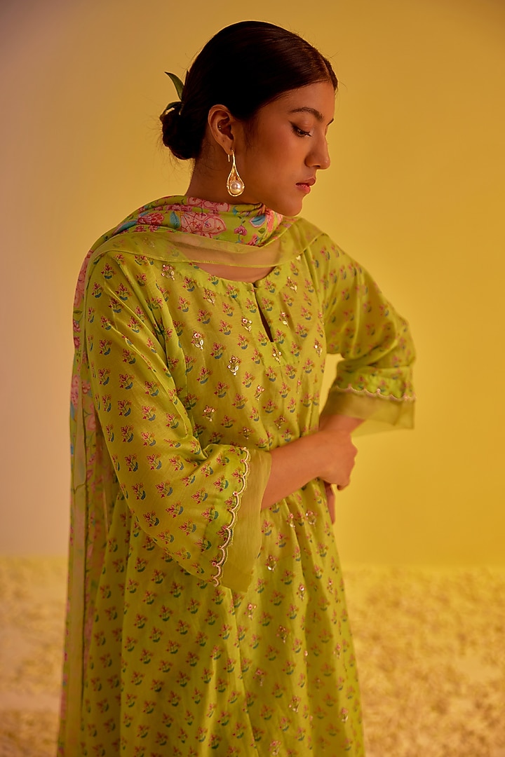 Light Green Chanderi Hand Embroidered & Digital Printed Kurta Set by Label Mansi Nagdev at Pernia's Pop Up Shop