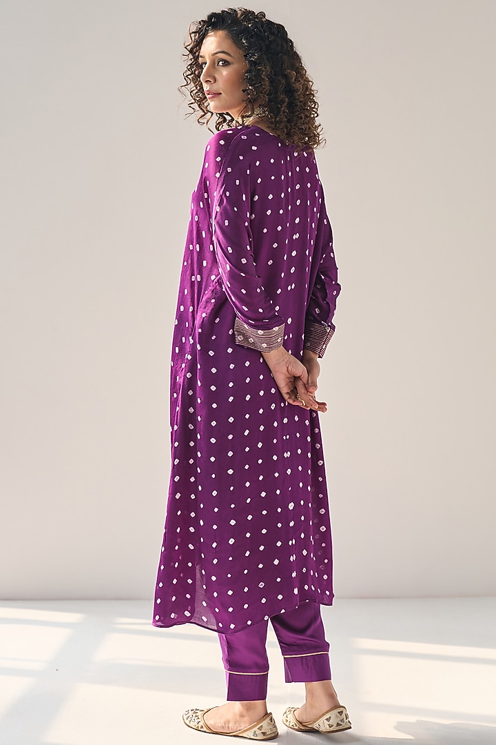 Purple Modal Satin Bandhani Hand Embroidered Kurta Set by Label Mansi Nagdev at Pernia's Pop Up Shop