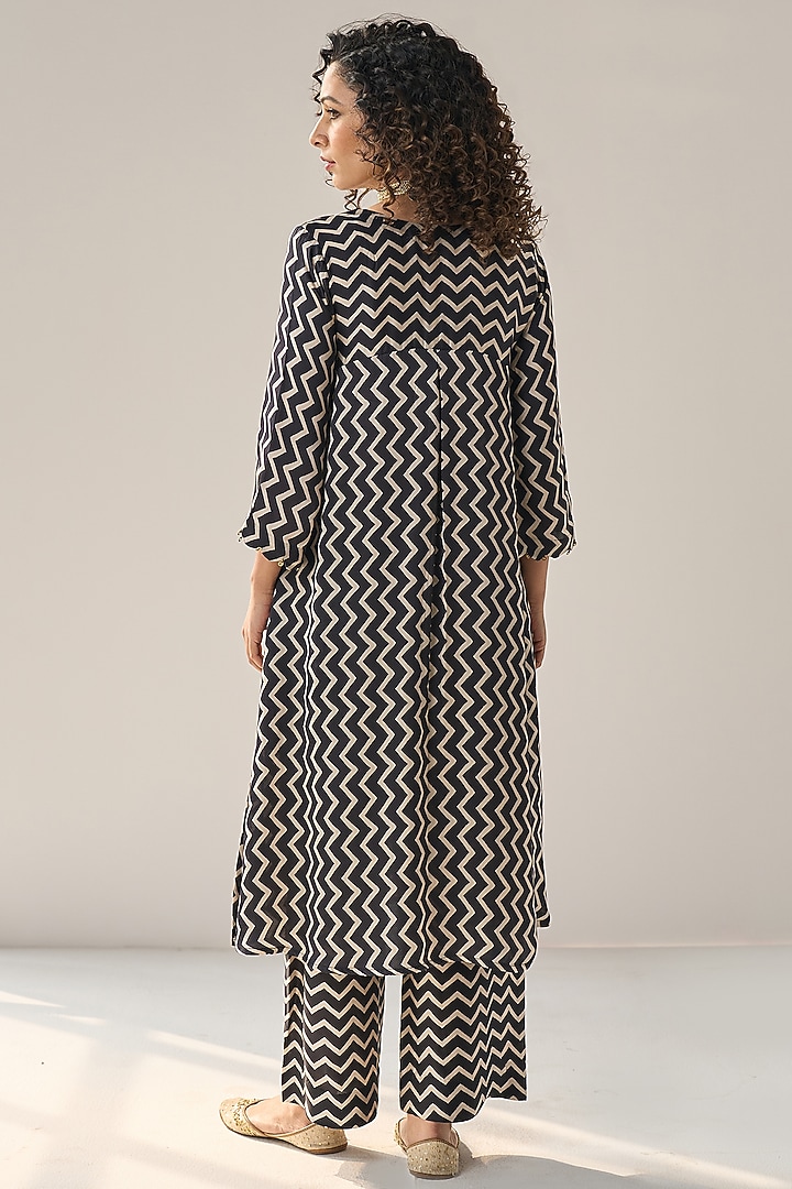 Black Modal Satin Chevron Printed & Hand Embroidered Kurta Set by Label Mansi Nagdev at Pernia's Pop Up Shop