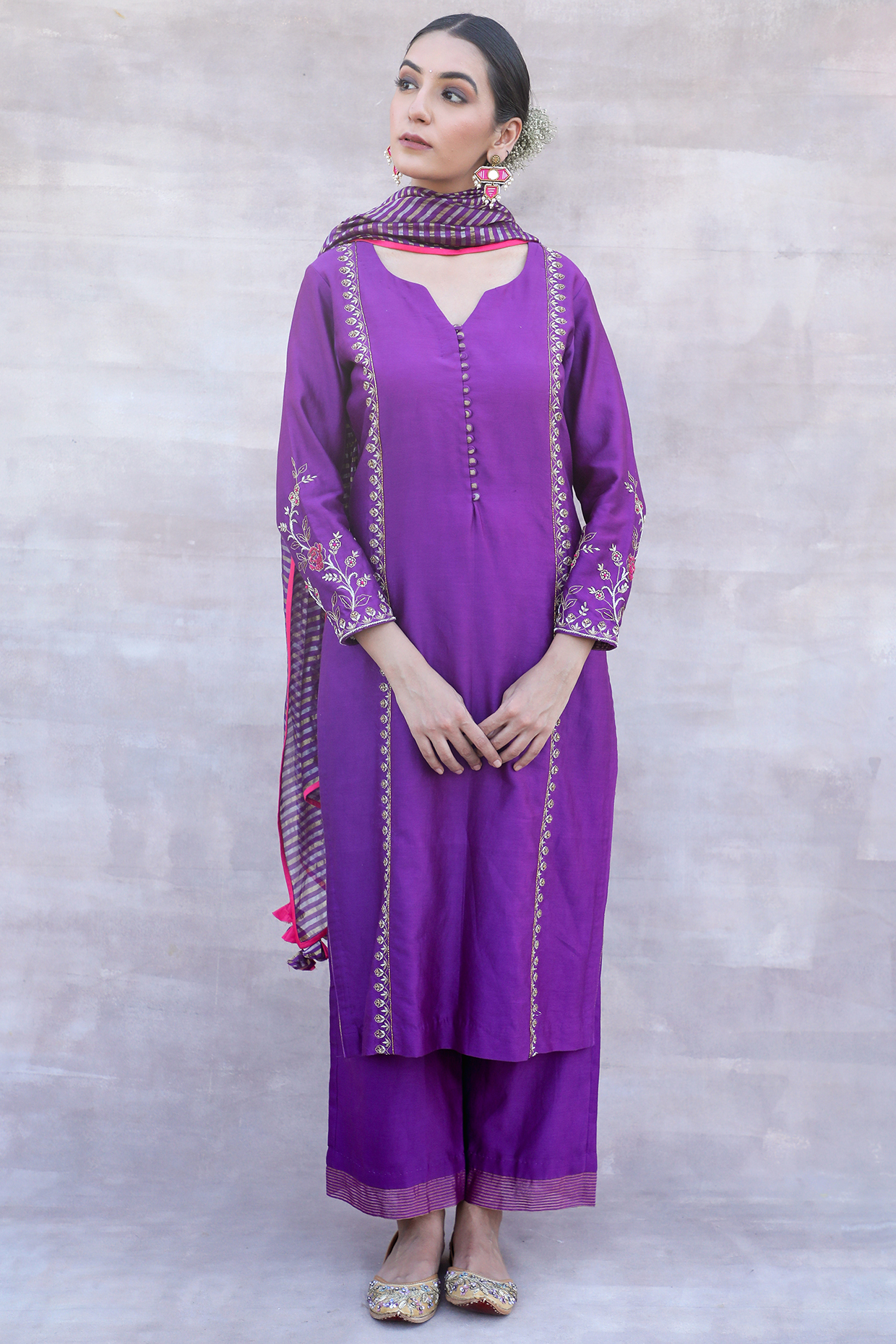Purple Chanderi Silk Embroidered Kurta Set by Label Mansi Nagdev at Pernia's Pop Up Shop