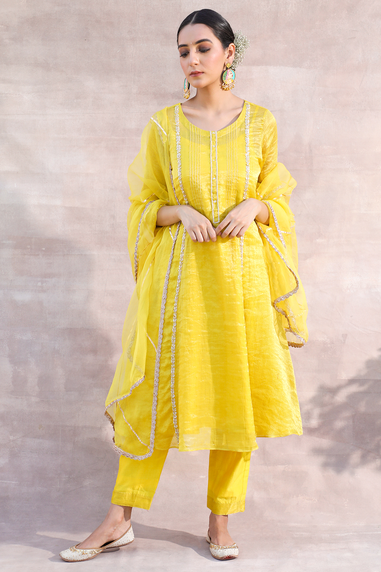 Yellow Tissue Chanderi Hand Embroidered Kurta Set by Label Mansi Nagdev at Pernia's Pop Up Shop