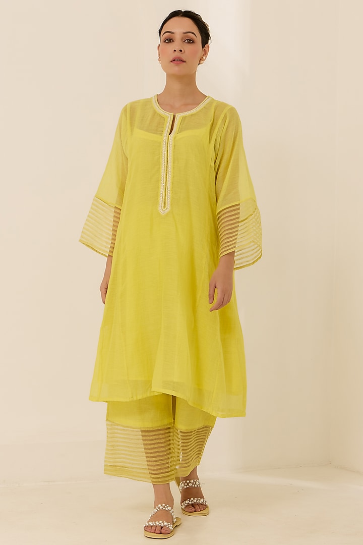 Yellow Malai Chanderi Thread & Pearl Work A-line Kurta Set by Label Mansi Nagdev at Pernia's Pop Up Shop