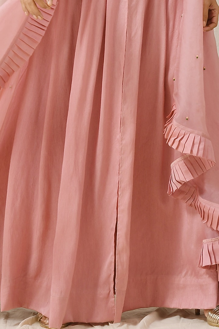 Onion Pink Embroidered Cape Set by Label Nitika at Pernia's Pop Up Shop