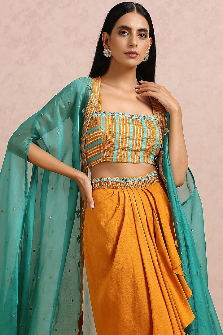 Teal Embroidered Cape Set by Label Nitika at Pernia's Pop Up Shop