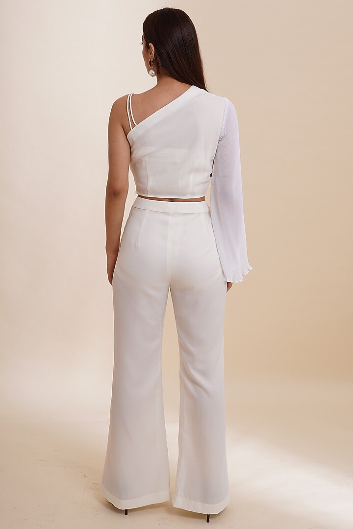 White Box-Pleated Pant Set by Label Nupur Gupta at Pernia's Pop Up Shop