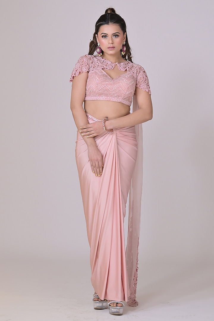 Peach Peach Draped Wedding Saree Set by La Pearl at Pernia's Pop Up Shop