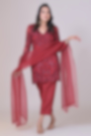 Red Silk Cutdana Work Kurta Set by La Pearl at Pernia's Pop Up Shop