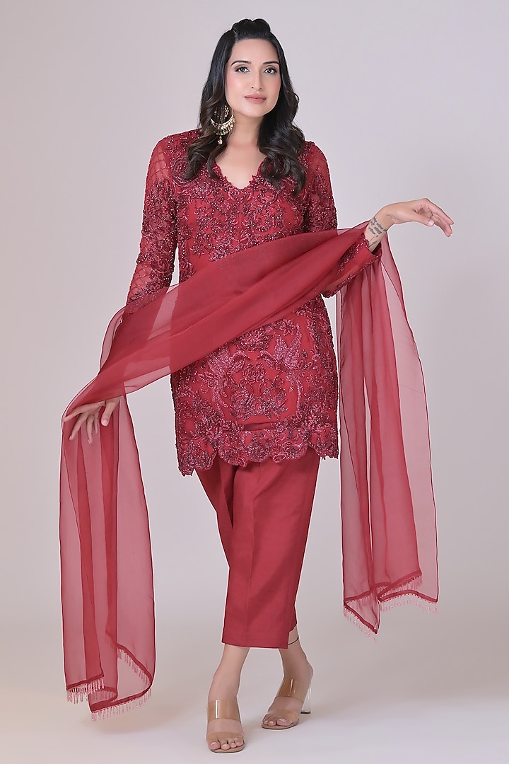 Red Silk Cutdana Work Kurta Set by La Pearl at Pernia's Pop Up Shop