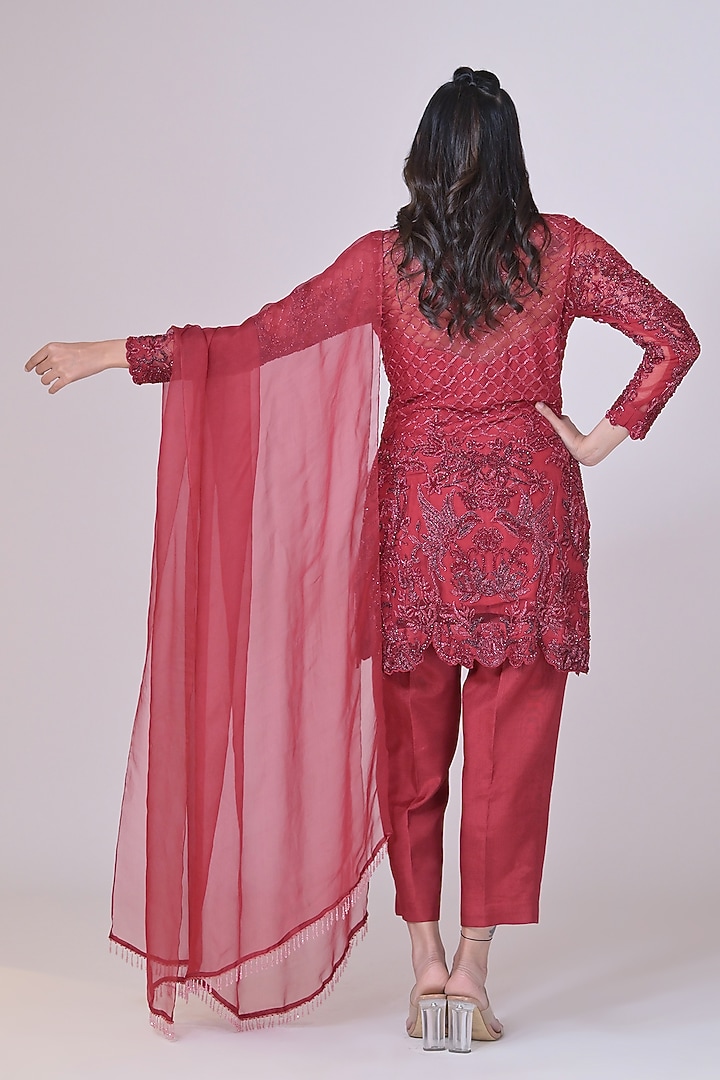 Red Silk Cutdana Work Kurta Set by La Pearl at Pernia's Pop Up Shop