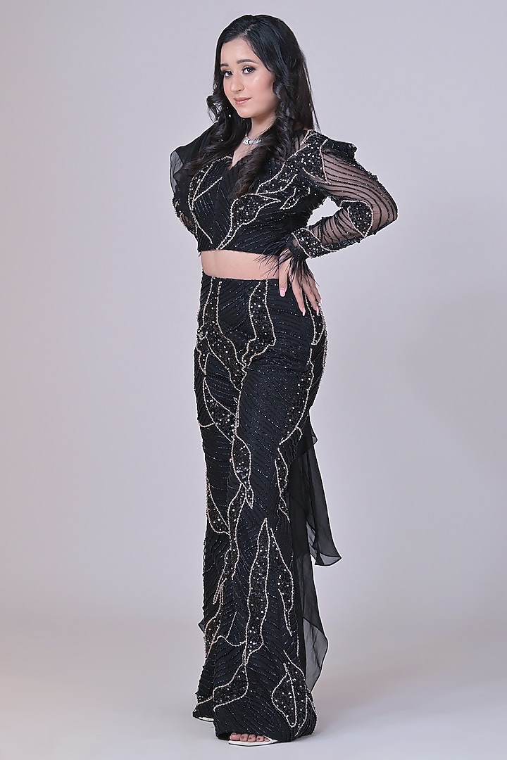 Black Net Cutdana Embellished Pant Set by La Pearl at Pernia's Pop Up Shop