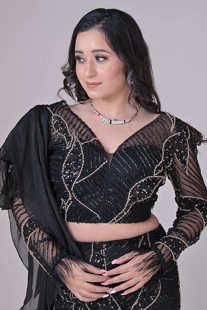 Black Net Cutdana Embellished Pant Set by La Pearl at Pernia's Pop Up Shop