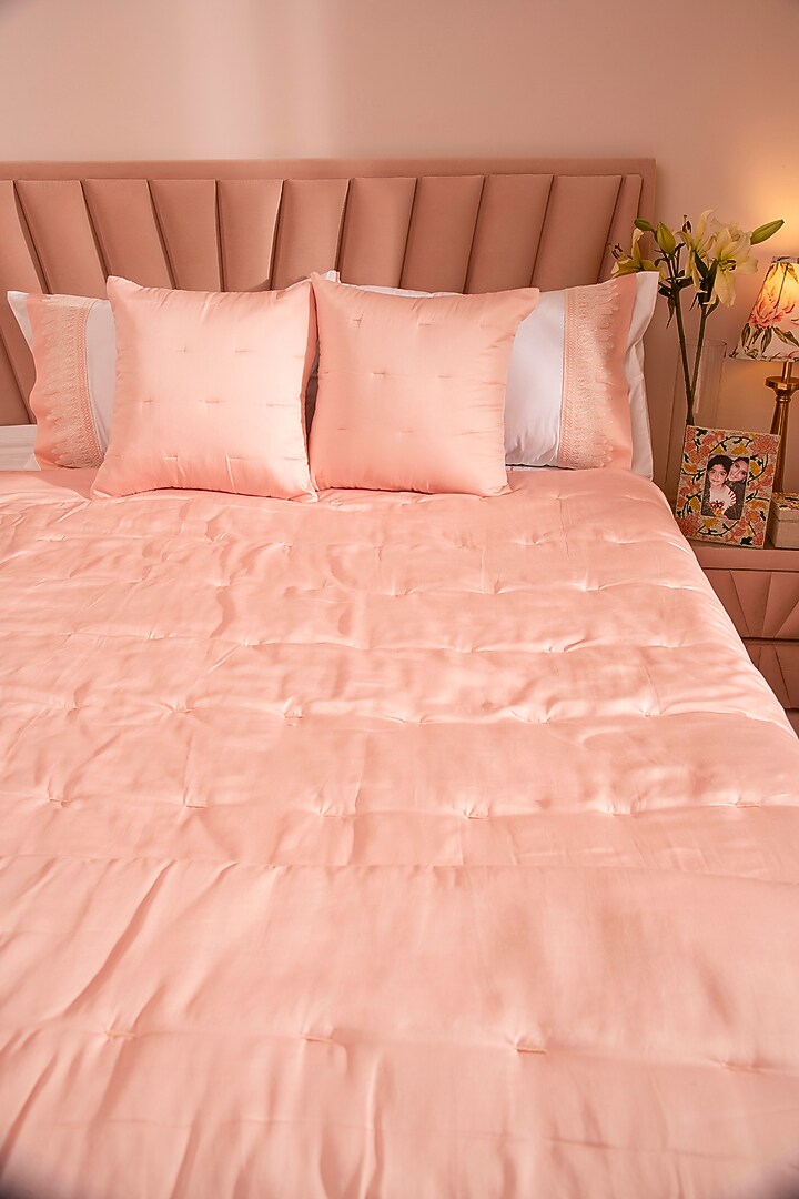 White & Peach Cotton Bedsheet Set by La Paloma at Pernia's Pop Up Shop