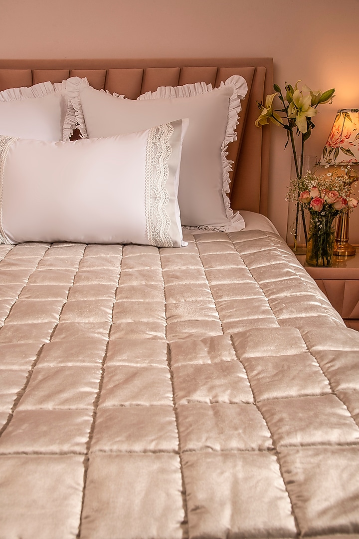 Grey Velvet & Tencel Quilt Set by La Paloma at Pernia's Pop Up Shop