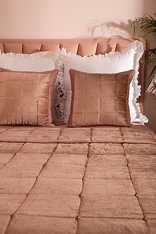 Onion Pink Velvet & Tencel Quilt Set by La Paloma