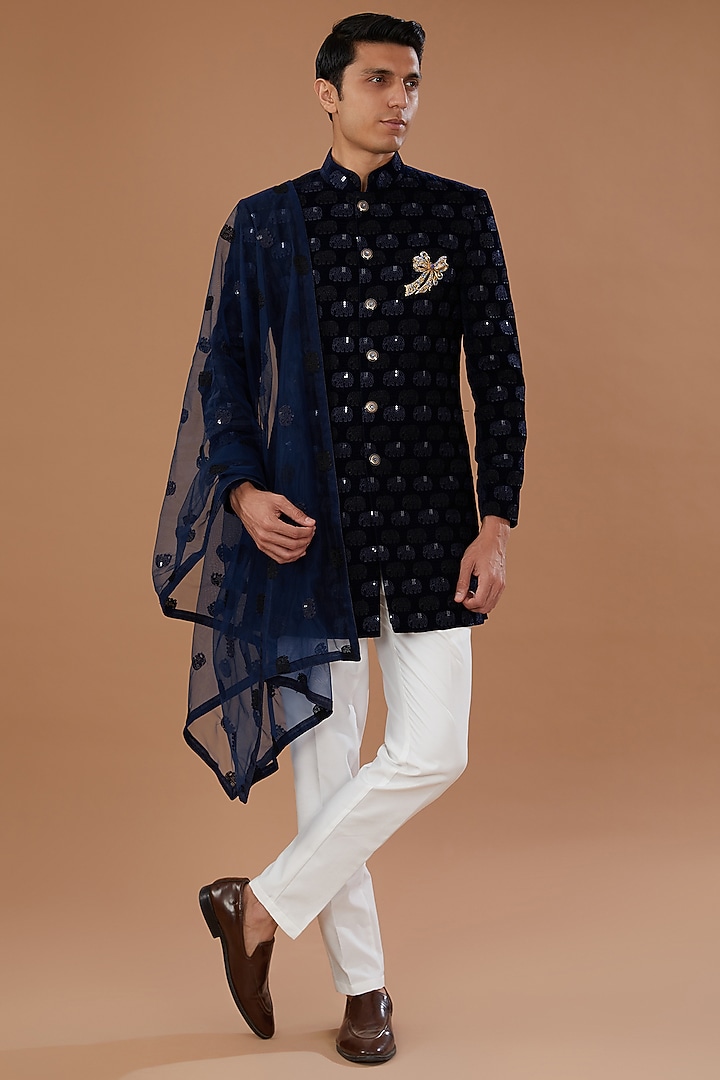 Navy Blue Velvet Thread Embroidered Sherwani Set by Laromani at Pernia's Pop Up Shop