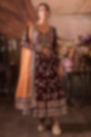 Maroon Velvet Zari Hand Embellished Anarkali Set by Lashkaraa at Pernia's Pop Up Shop