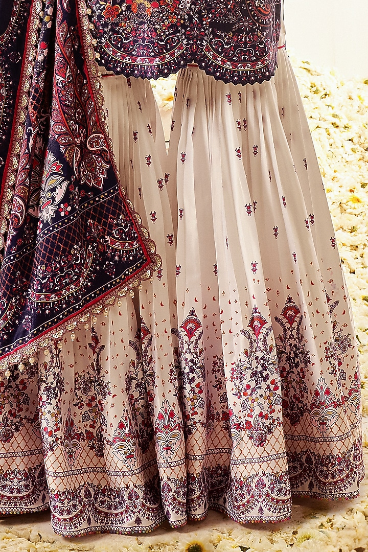 White Crepe Floral Printed Gharara Set by Lashkaraa at Pernia's Pop Up Shop