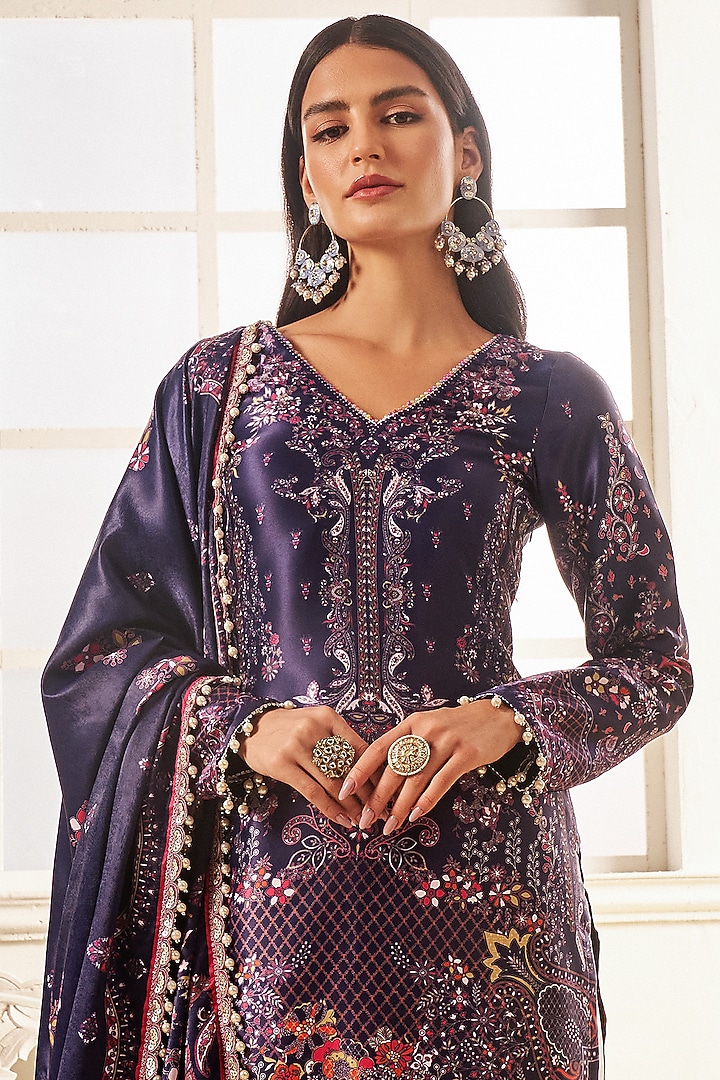 White Crepe Floral Printed Gharara Set by Lashkaraa at Pernia's Pop Up Shop