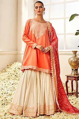 White Crepe Thread Embellished Gharara Set by Lashkaraa