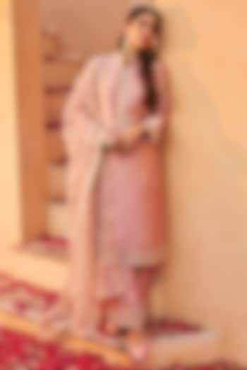 Blush Pink Organza Zari Embroidered Kurta Set by Lashkaraa at Pernia's Pop Up Shop