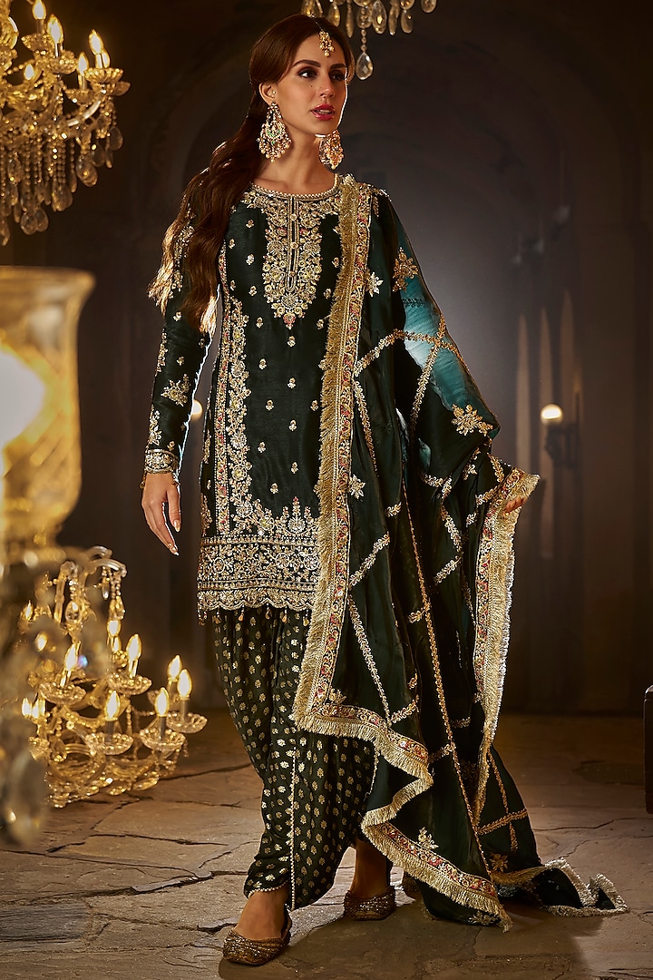 Bottle Green Satin Zari Embroidered Kurta Set by Lashkaraa at Pernia's Pop Up Shop